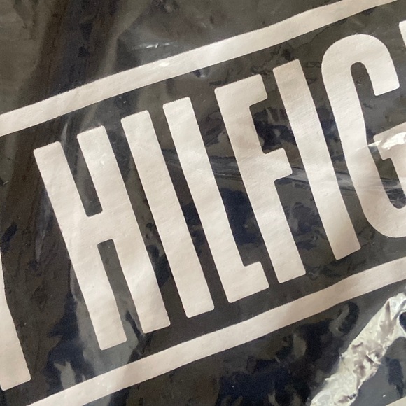 TOMMY HILFIGER Men’s Short Sleeve Screen Print Logo Tee Dark Navy Size Large - Picture 7 of 9